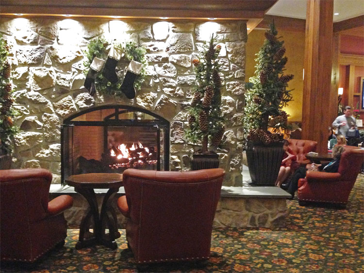 Hershey Lodge lobby